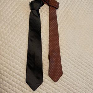 Marshall Field & Company 100% silk tie print, DKNY Tie 100% silk,  Good preowned